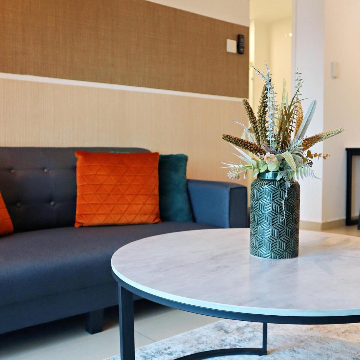 Apartment 6pax Modern-contemporary, Reizz, Kuala Lumpur